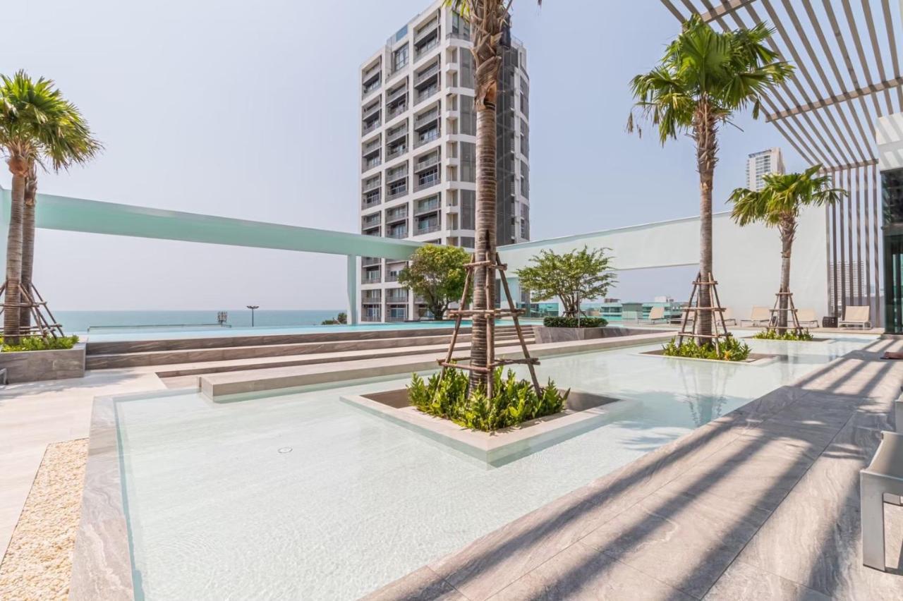 Aeras Beachfront Condominium Jomtien Exterior foto