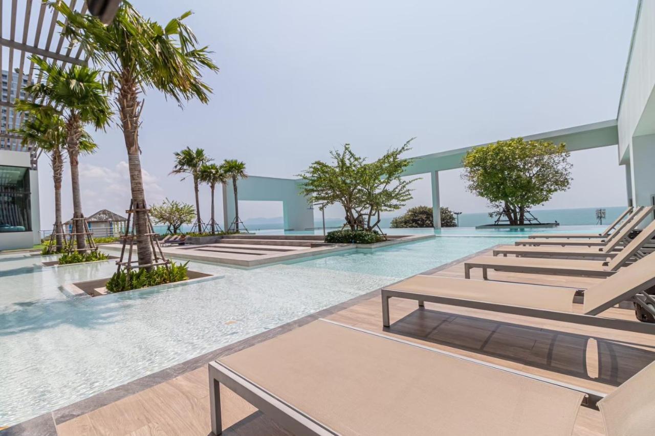 Aeras Beachfront Condominium Jomtien Exterior foto